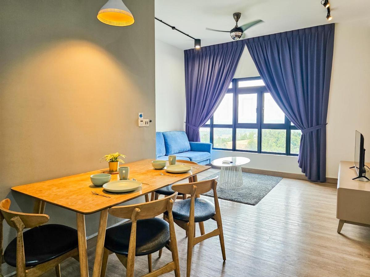 Meridin Medini Suite By Nest Home【Legoland】 Нусаджайя Экстерьер фото