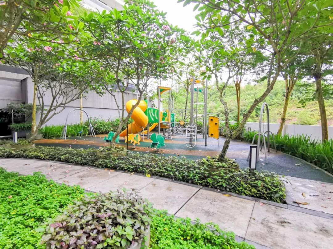 Meridin Medini Suite By Nest Home【Legoland】 Нусаджайя Экстерьер фото